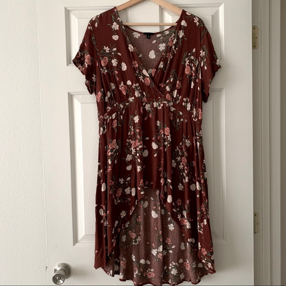 Torrid floral hi-lo top